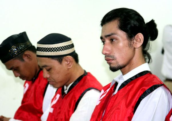 Revaldo Dituntut 9 Tahun Penjara Revaldo Dituntut 9 Tahun Penjara