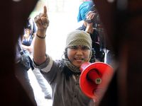 Mahasiswa Anti Mafia Hukum Demo PN Makassar
