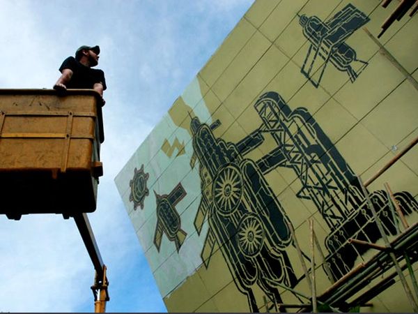 Menikmati Semprotan Stencil Kaum Urban