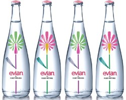 Evian Rilis Kolaborasi Terbaru dengan Issey Miyake