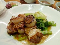 Uniknya Oebi dan Wagyu Teppanyaki Racikan Genji