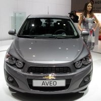 Sedan Aveo untuk Keluarga Muda