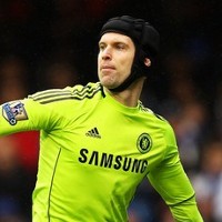 Cech Tunggu Setan Merah Terpeleset