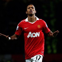 Nani Ingin Berlibur dengan Senyuman