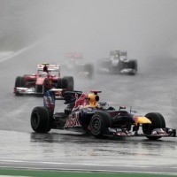 Pirelli Dukung Ide Balapan Basah Artifisial