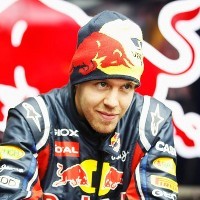 Vettel Tolak Cap Favorit