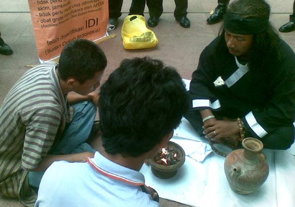 Ada Dukun di Kemenkes