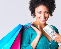 Wanita Lebih Tertarik Belanja Setelah Lihat Model Curvy