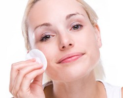 Toner Wajah, Penting Atau Tidak?