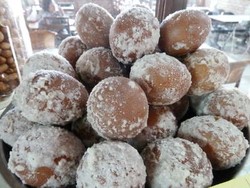 Telur Ayam Asin, Unik dan Enak!