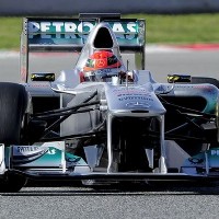 Mercedes Masih Kurang Satu Detik Lagi