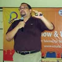 Peluang Emas bagi Pengembang Software Lokal untuk Berwirausaha