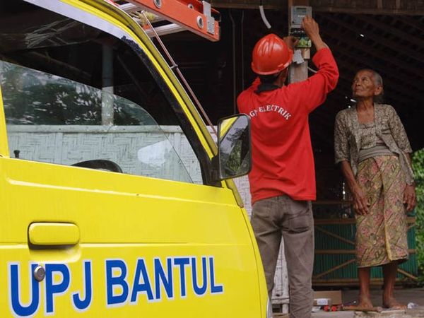 PLN Layani Tambah Daya Gratis