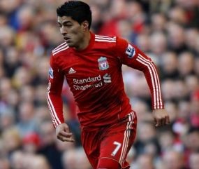 Suarez Terinspirasi Forlan
