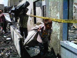 3 Tenda Dibangun untuk Tampung Korban Kebakaran Rawamangun