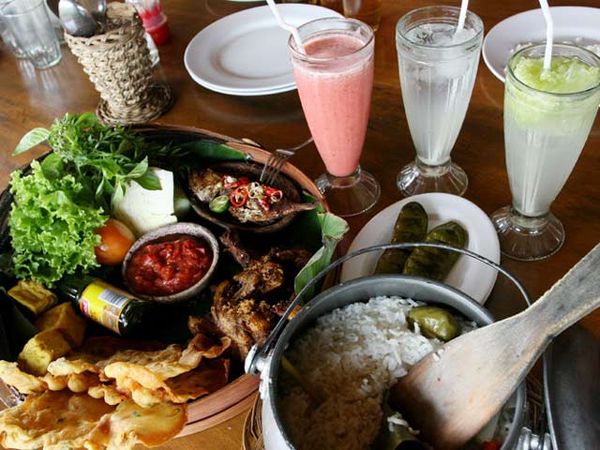 Nasi Liwet di Sejuknya Tanah Pasundan