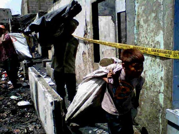 Paska Kebakaran di Rawamangun