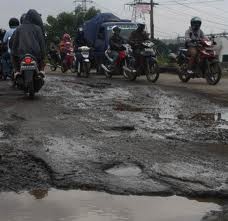 Kubangan Sepanjang Jalan Kalimalang Cibitung-Cikarang