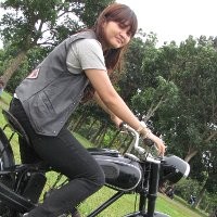 Gadis Muda Pecinta Yang Tua