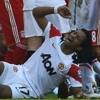 Dalglish Tolak Bahas Tekel Carragher