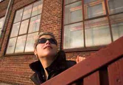 Penghuni Rumah Tua Terancam Racun Timbal dan Asbes 