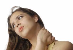 Awas! Keseringan Mengeretek Leher Bisa Memicu Stroke