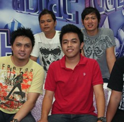 Jikustik Punya Vokalis Baru, Pongki Belum Juga Hengkang