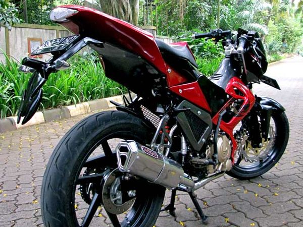 Suzuki Satria ala Personel TNI