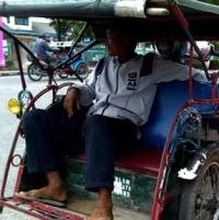 Becak Jadi Angkutan Atlet Selama SEA Games 2011