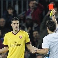 Kartu Merah Van Persie Tak Bisa Dibanding