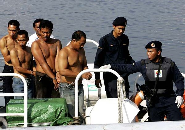 Malaysia Tangkap Bajak Laut Indonesia
