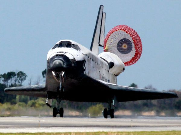 Pesawat Discovery Segera Pensiun