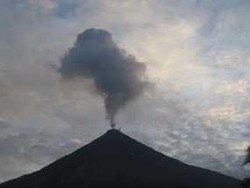  Gunung Karangetang Siaga, Aktivitas Pendaki Dibatasi