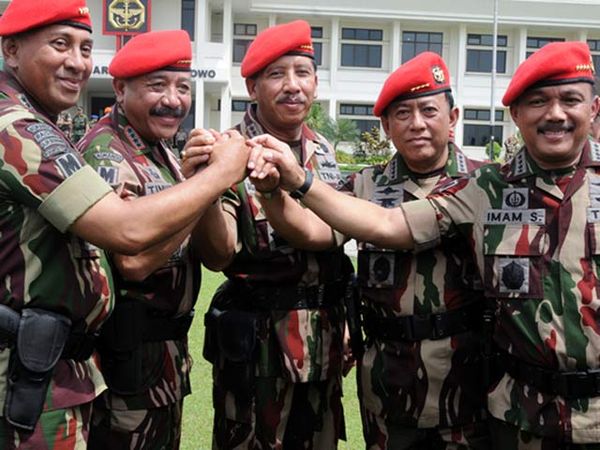 Panglima TNI Warga Kehormatan Kopassus