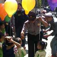 Mapolsek Asemrowo Digeruduk Puluhan Anak-anak