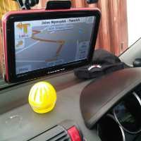 Perangkat GPS Navigator Tampil dengan Fitur Lebih Gaul
