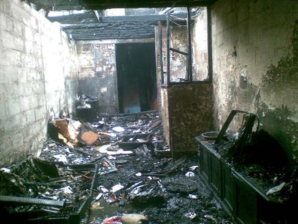 Komplek PU Pondok Pinang Terbakar