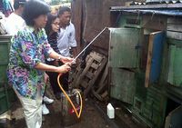 Warga Simokerto Antisipasi Flu Burung