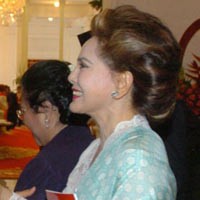 Kemlu RI akan Cek Kondisi Ratna Dewi Soekarno di Jepang