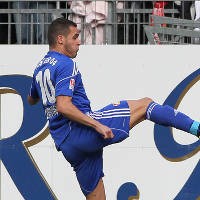 Leverkusen Pangkas Jarak