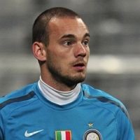 Sneijder: Saya Lebih Baik dari Robben