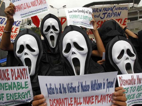 Krisis Nuklir Jepang Picu Demo Anti Nuklir