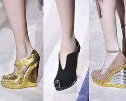 Warna-warni Sepatu dari Paris Fashion Week
