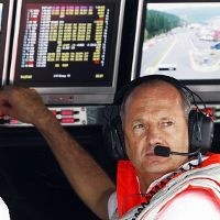 Suka Ugal-ugalan, Bos McLaren Dilarang Nyetir 6 Bulan