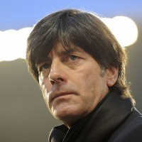 Loew Tangani Der Panzer Hingga 2014 