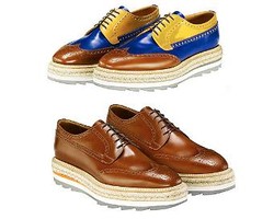 Anda Harus Antre untuk Beli Sepatu Prada Ini!