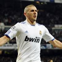 Benzema Hobi Bobol Tim Negeri Sendiri