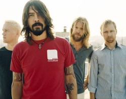 Foo Fighters Konser Amal untuk Gempa Selandia Baru