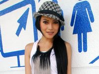Seksinya Istri Charly ST12