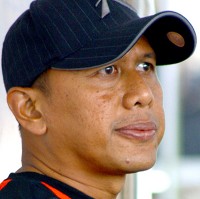 Akui Persib Tim Favorit, Pelatih Persija Ucapkan Selamat Ultah